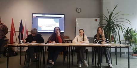 Powiększ grafikę: debata-oksfordzka-666468.jpg