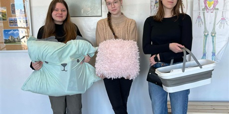 Powiększ grafikę: dzien-bez-plecaka-684564.jpg