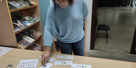 Powiększ grafikę: dzien-emotikona-639923.jpg