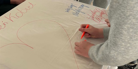 Powiększ grafikę: dzien-kobiet-w-lo-xxi-679799.jpg