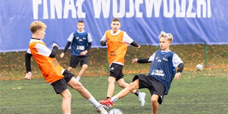 Powiększ grafikę: finaly-wojewodzkie-na-naszym-orliku-649335.jpg