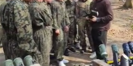 Powiększ grafikę: integracyjne-wyjscie-klasy-3a-na-paintball-w-brzeznie-687567.jpg