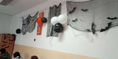 Powiększ grafikę: konkurs-halloween-wyniki-652317.jpg