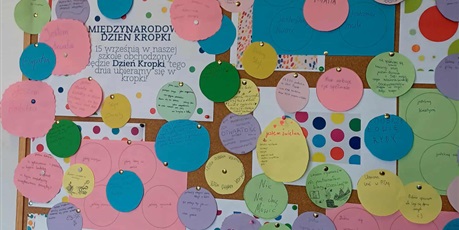 Powiększ grafikę: miedzynarodowy-dzien-kropki-638736.jpg