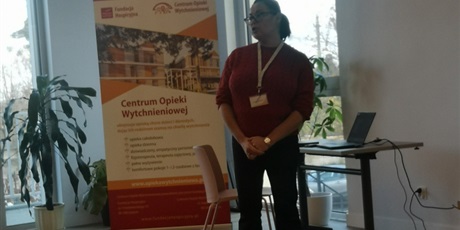 Powiększ grafikę: spotkanie-z-pracownikami-hospicjum-655756.jpg