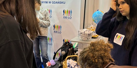 Powiększ grafikę: targi-szkol-ponadpodstawowych-w-amberexpo-679805.jpg