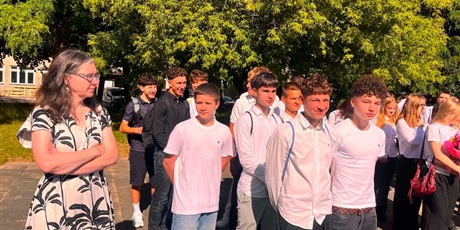 Powiększ grafikę: uroczyste-zakonczenie-roku-szkolnego-2025-2026-706379.jpg