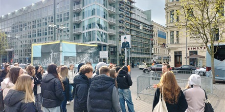 Powiększ grafikę: wycieczka-do-berlina-i-poczdamu-607622.jpg