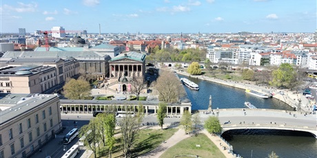 Powiększ grafikę: wycieczka-do-berlina-i-poczdamu-607639.jpg