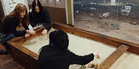 Powiększ grafikę: wycieczka-klasy-2b-sladami-historii-gdanska-660720.jpg