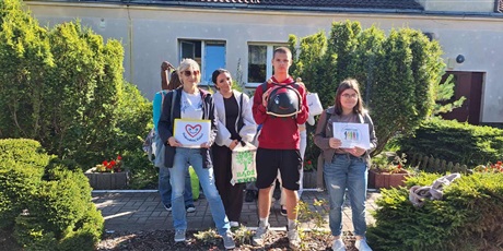 Powiększ grafikę: SPACER Z SERCEM