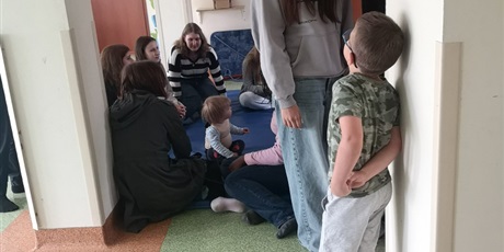 Powiększ grafikę: WIZYTA W DOMU DZIECKA